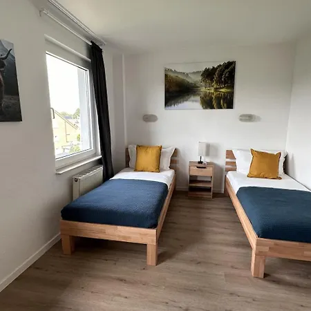 Apartmán Large Group Apartments - Single Beds - Free Parking - Near Duesseldorf Airport