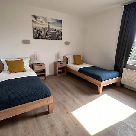 Apartmán Large Group Apartments - Single Beds - Free Parking - Near Duesseldorf Airport