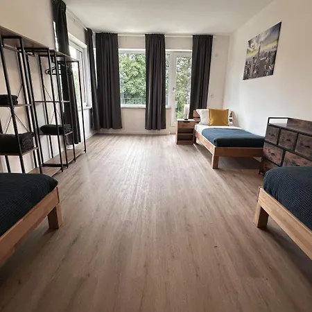 Appartement Large Group Apartments - Single Beds - Free Parking - Near Duesseldorf Airport