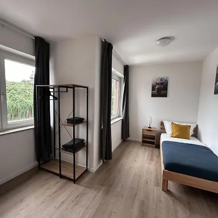 Appartement Large Group Apartments - Single Beds - Free Parking - Near Duesseldorf Airport