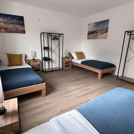 Appartement Large Group Apartments - Single Beds - Free Parking - Near Duesseldorf Airport Duisburg