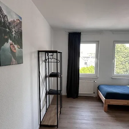 Appartement Large Group Apartments - Single Beds - Free Parking - Near Duesseldorf Airport Duisburg