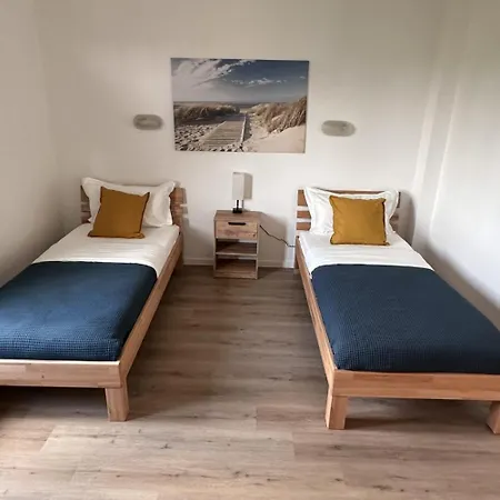 Large Group Apartments - Single Beds - Free Parking - Near Duesseldorf Airport * Duisburg