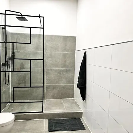 Appartement Large Group Apartments - Single Beds - Free Parking - Near Duesseldorf Airport